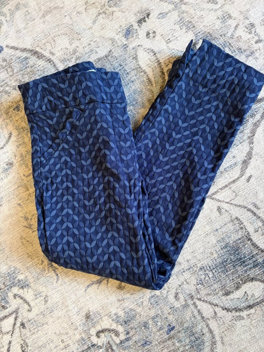 Margaret M Bobbie Capri Printed Pant Navy Blue S/P Petite Stitch Fix